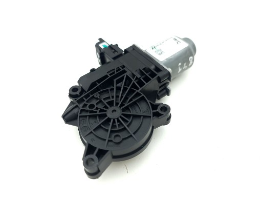 Мотор заднего стекла hyundai i30 2023 83450g4010