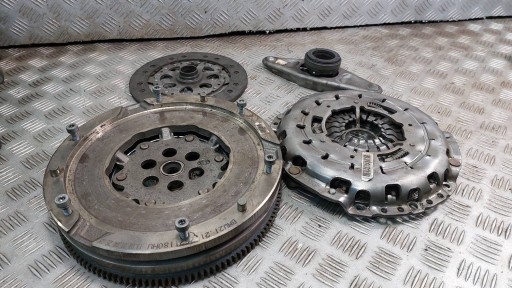 zamajac + kočioni disk + druk ploča + LOZYSKO BMW F30 316i 7614327