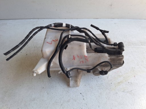 VOLVO V40 II CTOSS COUTRY 12-18 tank washers 31391615