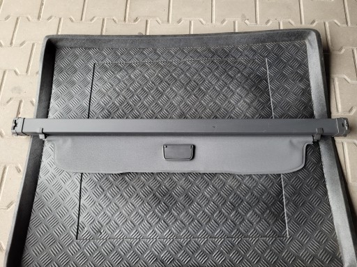 Plage arrière enrouleur Porte coffre hayon VOLVO V60 et LIFT