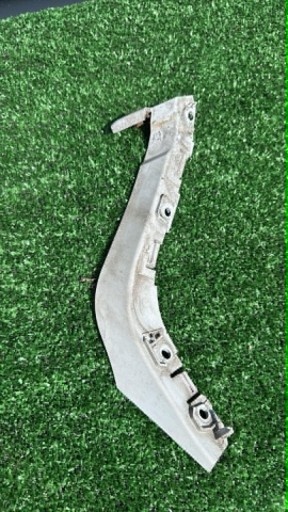 right support of the rear of a bumper LAND ROVER RANGE ROVER EVOQUE (L538)