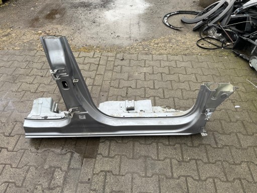 Opel Mokka E — накладка порога, стойка