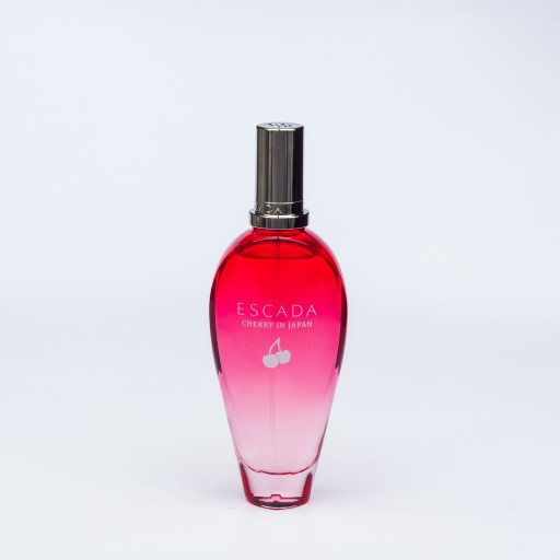 escada cherry in japan woda toaletowa 100 ml  tester 