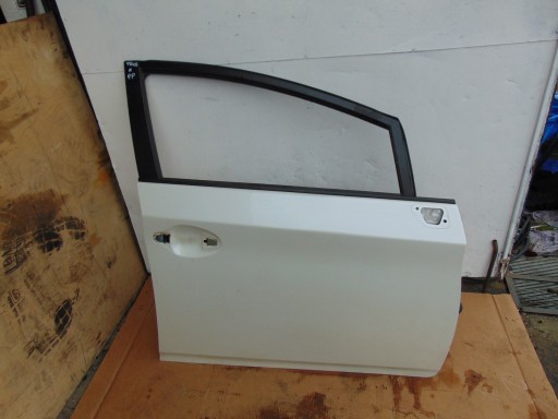 Праві передні двері toyota prius iii white pearl 070