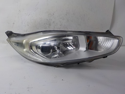 FORD FIESTA MK7 VII light right front front UK