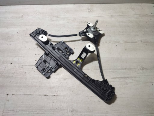 Opel Corsa F 2020 rear part side left lift of the window