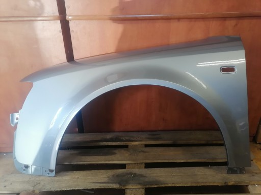 Крило переднє ліве AUDI A4 B6 LY7Q