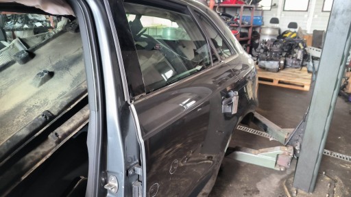 Tür links heck LX7R AUDI Q3 8U