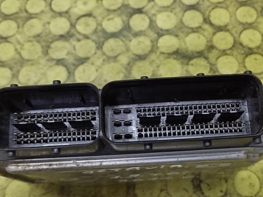 SKODA OCTAVIA II 1.9 TDI control unit of the engine 0281014711