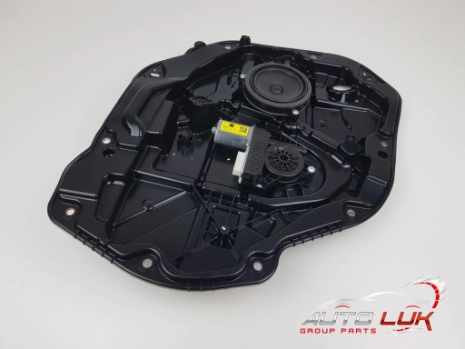 Двері підйомник склопідйомний механізм задній правий bmw f40 1060025