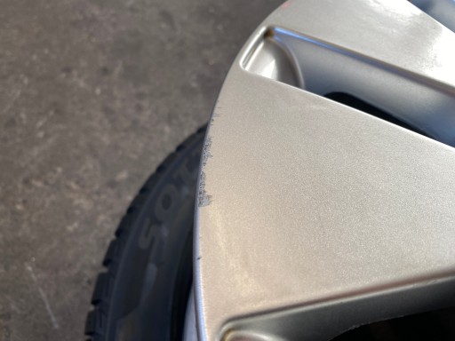 disc 18 Audi 4E0601025Q originál stan very good condition.