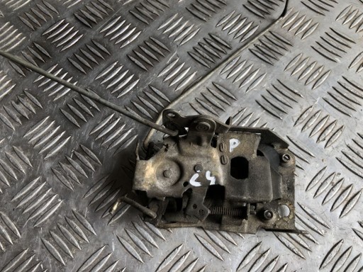 CORVETTE C4 5.7 дверной замок правый 84-89