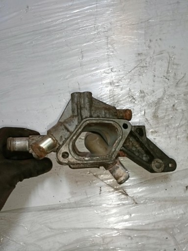 abdeckung gehäuse des thermostats OPEL ASTRA H III 1.7 CDTI