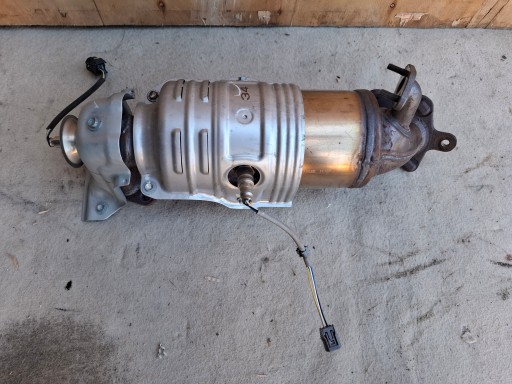 catalyst C34 Honda CR-V V 5 EU 2022 2.0 hybryda 181505TZJ00 komplet
