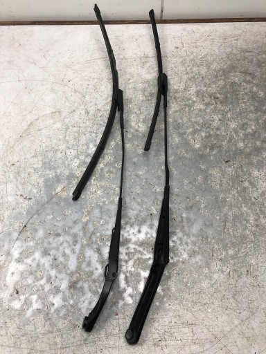 wiper arms AUDI A5 8T1955408A 8K1955407 EUROPA