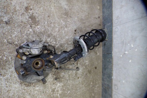 Peugeot 308 T9 II 1.2 THP McPherson right swing 9823318880 st.BDB