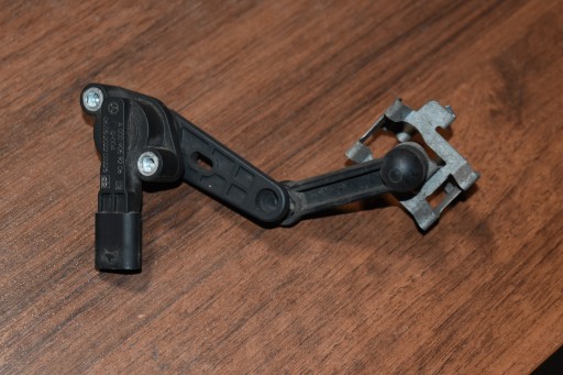 IDEALNY sensore Livello fanali sinistra MERCEDES W223 1