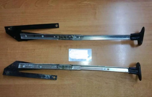 Handgriff Haltegriff PRZESUWANIA SITZ rechts MERCEDES W123 1239100405