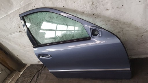 dveře předek přední pravé Mercedes W211 C353