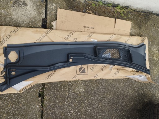 4m8819401 - Лобове скло Audi Q8 SQ8