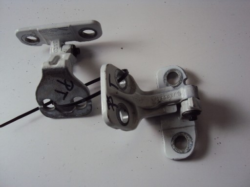 Дверні петлі права задня RANGE Rover EVOQUE II L551