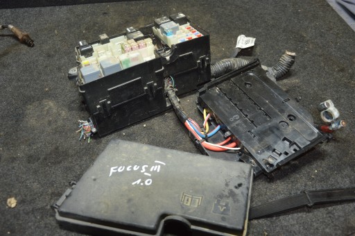 Блок предохранителей ford focus mk3 bv6t14k733