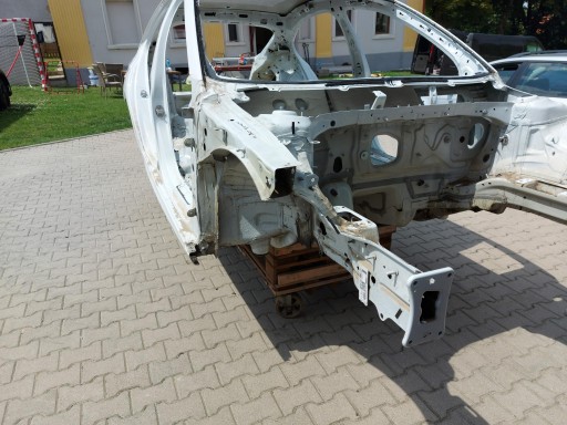 Skoda Octavia IV 5E3 Berline Longeron quart droite gauche fartuch Avant Droit