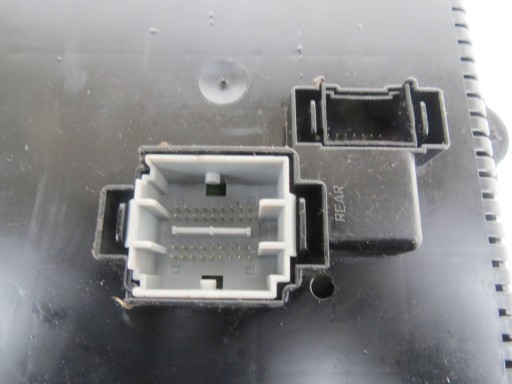 compartment module of fuses VOLVO XC90 V8 4.4 30728273