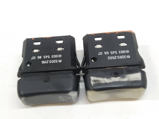 bouton 0035456607 0035458607 Daimlerchrysler 957.66