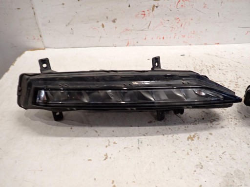 fog light right SKODA SUPERB III LIFT 19- 3V0941700B