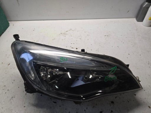 OPEL ASTRA J LIFT REFLEKTOR right front light right CIEMNA EU 13371596
