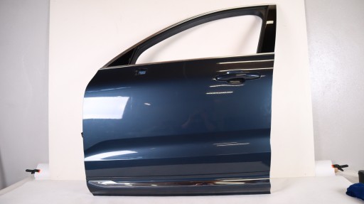 Volvo XC60 II левая дверь спереди 723