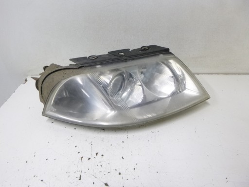light front Volkswagen Passat B5 Lift 2002r. 3B0941016AN