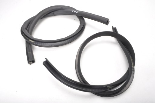 MCLAREN 650S УЩІЛЬНЮВАЧ ПЕРЕДНЬОЇ ПРАВОЇ ДВЕРІ