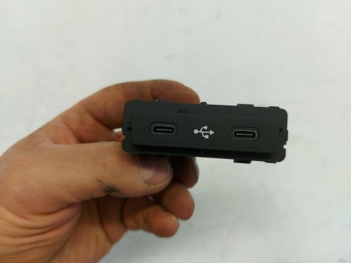 RENAULT AUSTRAL E Adaptateur PORT USB 284H38566R