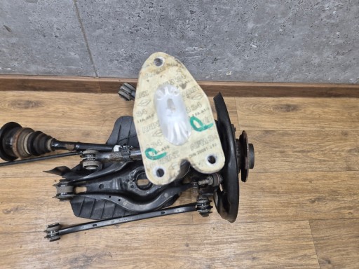 BMW F30 Moyeu support broche Droite Arrière Arrière Demi axe DIESEL Amortiseur 6792524 7597690