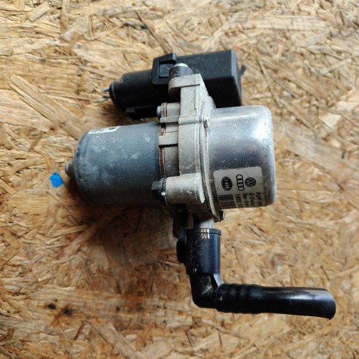Volkswagen Touran II pompa a vuoto (vacuum) 1K0612181F
