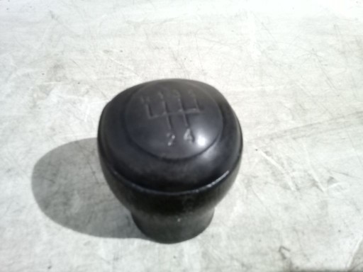 Kia Ceed and 1 gear lever