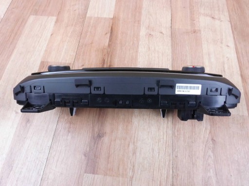 Hyundai i30 III 2017+ panel of the air conditioning regulation 97250G4001