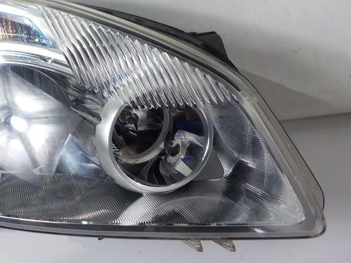 NISSAN QASHQAI J10 XENON light right front front UK