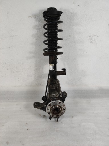 Макферсон правый/левый 3c0413031d vw passat cc