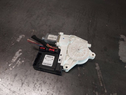 Skoda octavia ii golf v склопідйомник лівий передній 1k0959793j