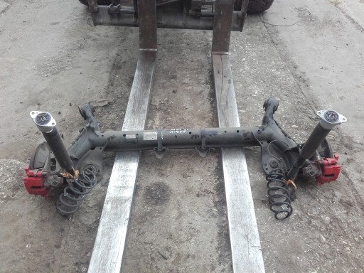 Ford fiesta mk8 задня підвіска, задній міст, ст. диски
