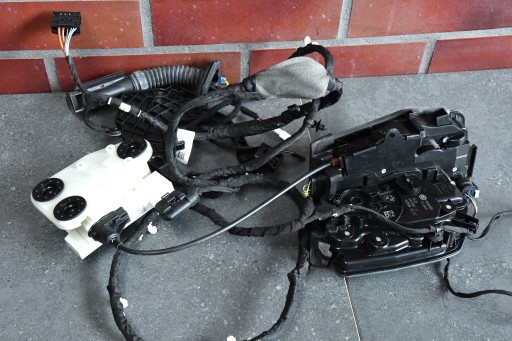 lock door right rear DOCIAGANIE SOFT CLOSE wiring BMW X7 G07 7110km