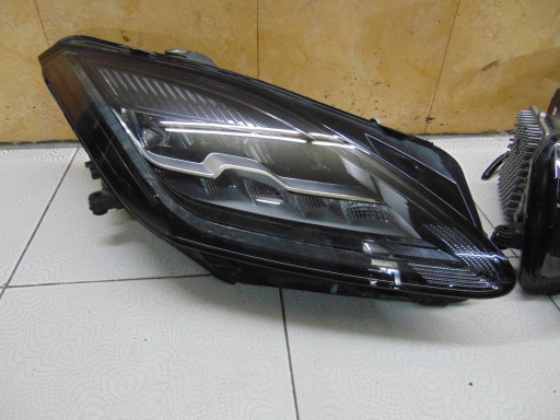 LICHT LEUCHTE VORNE JAGUAR E-PACE J9C3-13W029-ED