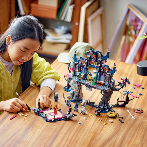 LEGO NINJAGO Dojo cienia Wilczej Maski 71813 (5702017584577