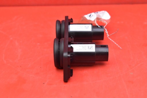 GNIAZDA LADOWARKI FK72-19010-AB JAGUAR F-PACE X761 16-20