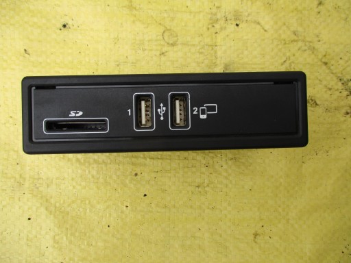 Мерседес W205 модуль разъем USB порт A2538206100