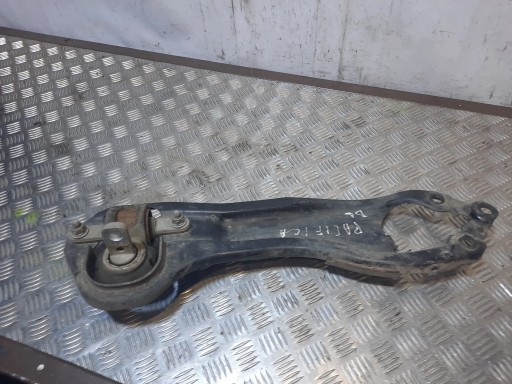 Chrysler Pacifica NERA після правий кросовери