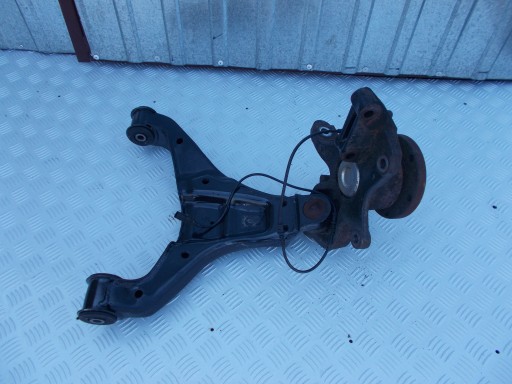 Sprinter 906 ступица поворотный рычаг комплект правый